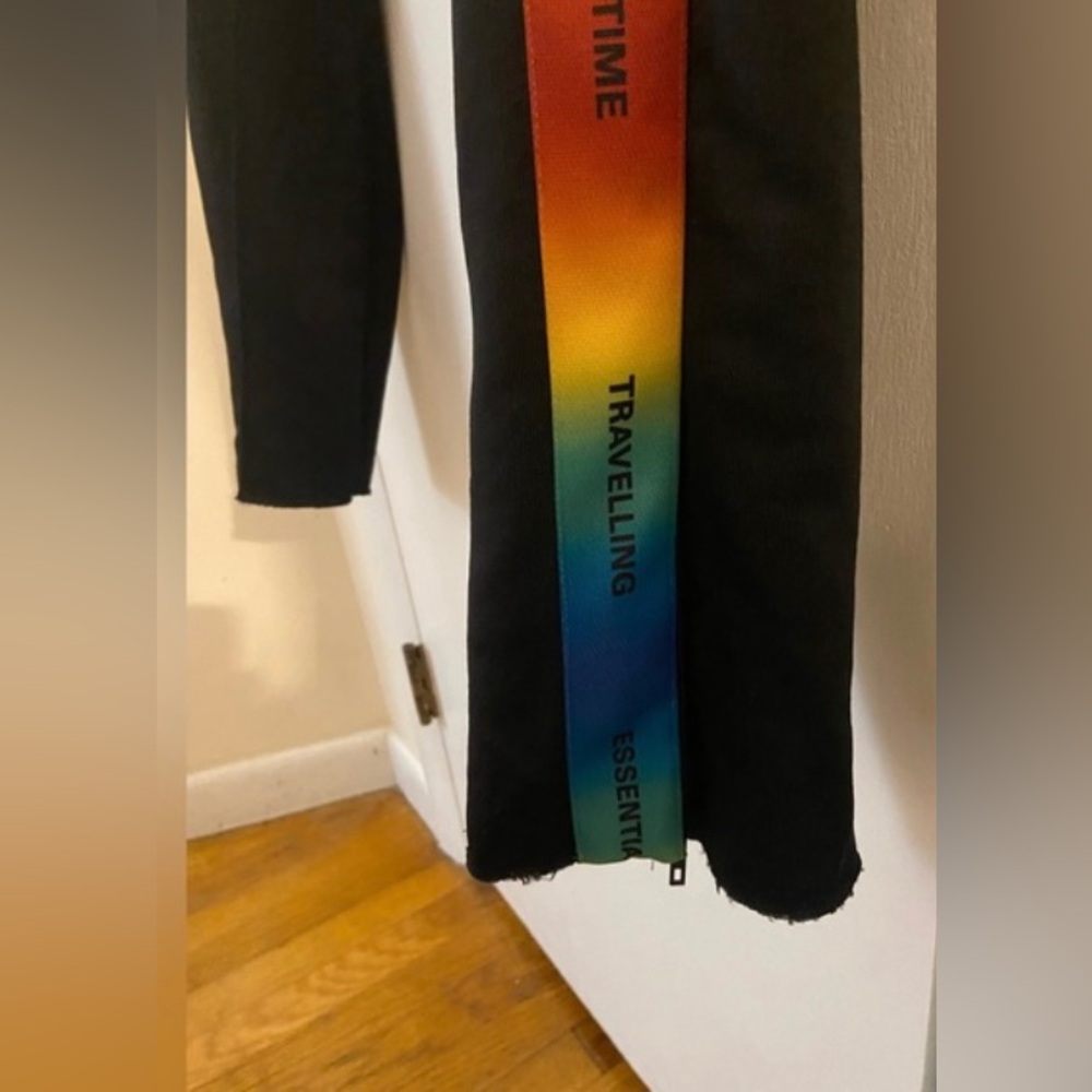 OFF WHITE Jogger - Picture 7 of 8